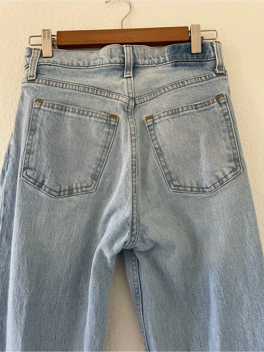 Abercrombie & Fitch 90’s ultra high rise straight 27s
